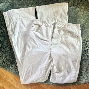 ASOS - Women’s (Sz 6) 28” waist, 32” inseam White Denim Flare Jeans